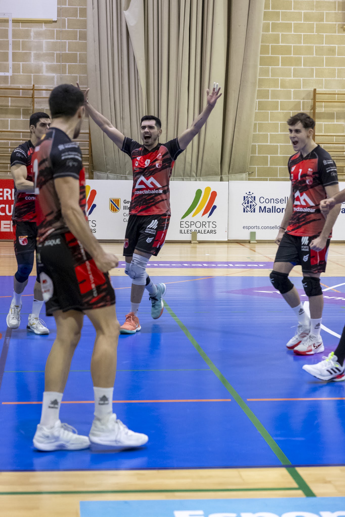 El ConectaBalear recupera sensaciones venciendo a Tarragona 3-0